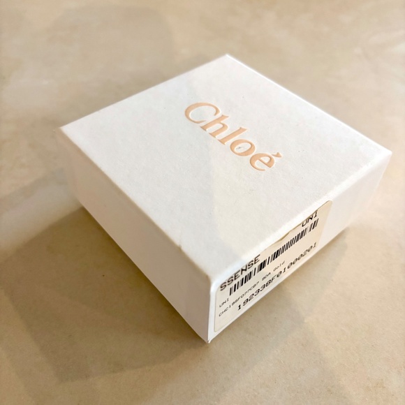 CHLOE “Femininities” Necklace chain and pendant - Picture 3 of 12